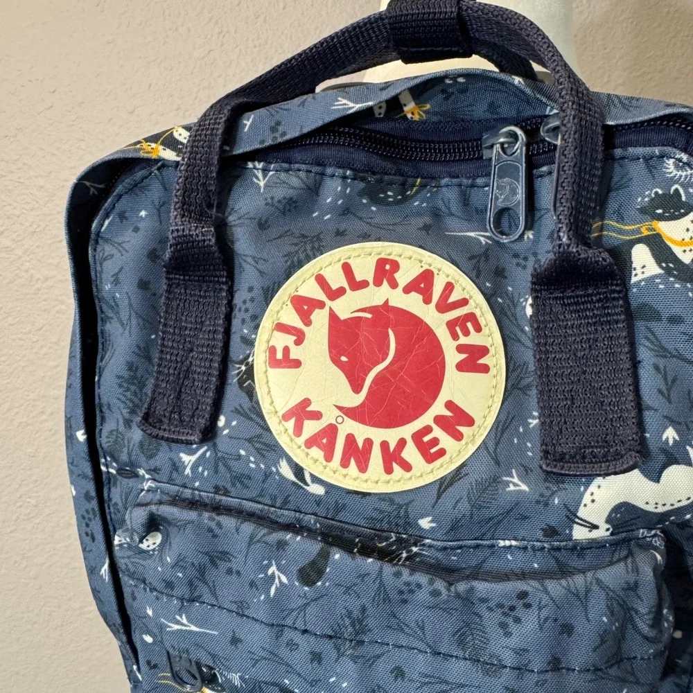 Fjallraven Kanken Mini Blue Fable Print Mini Backpack Shoulder Strap Handle